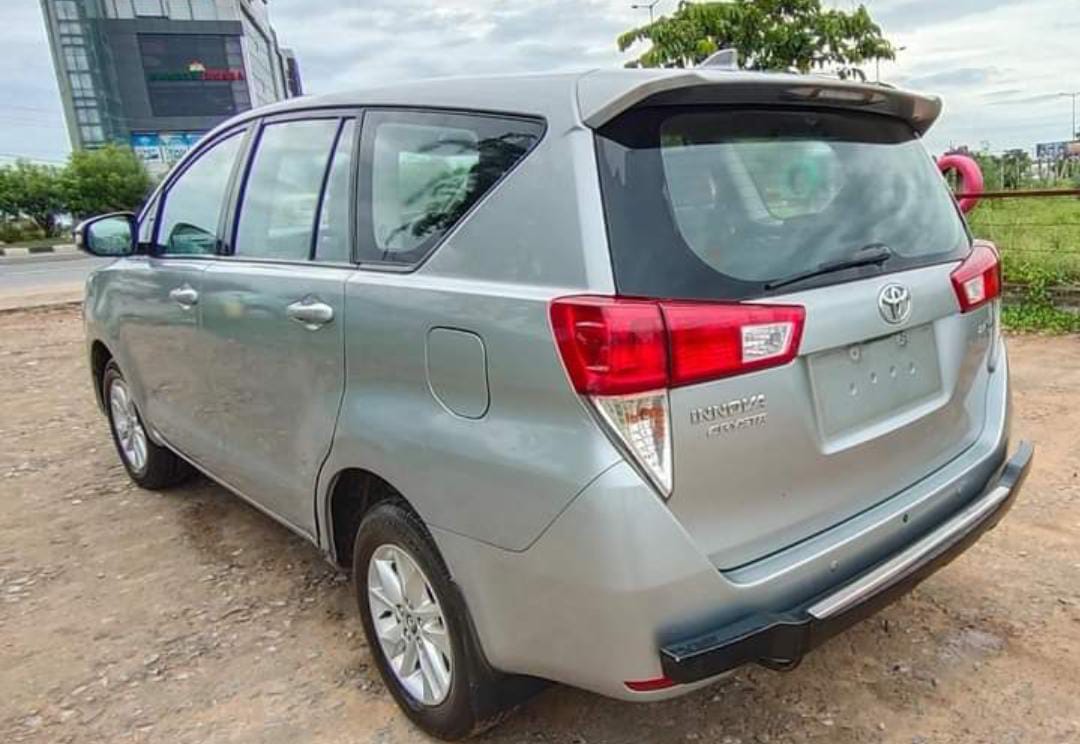 Toyota Innova(2013-2014) 2.5 Z 7 Str Bs-iii